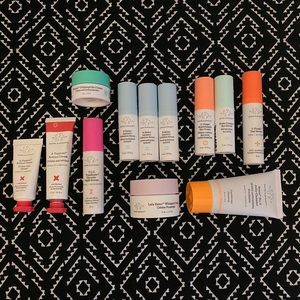 12 “littles” sizes of Drunk Elephant